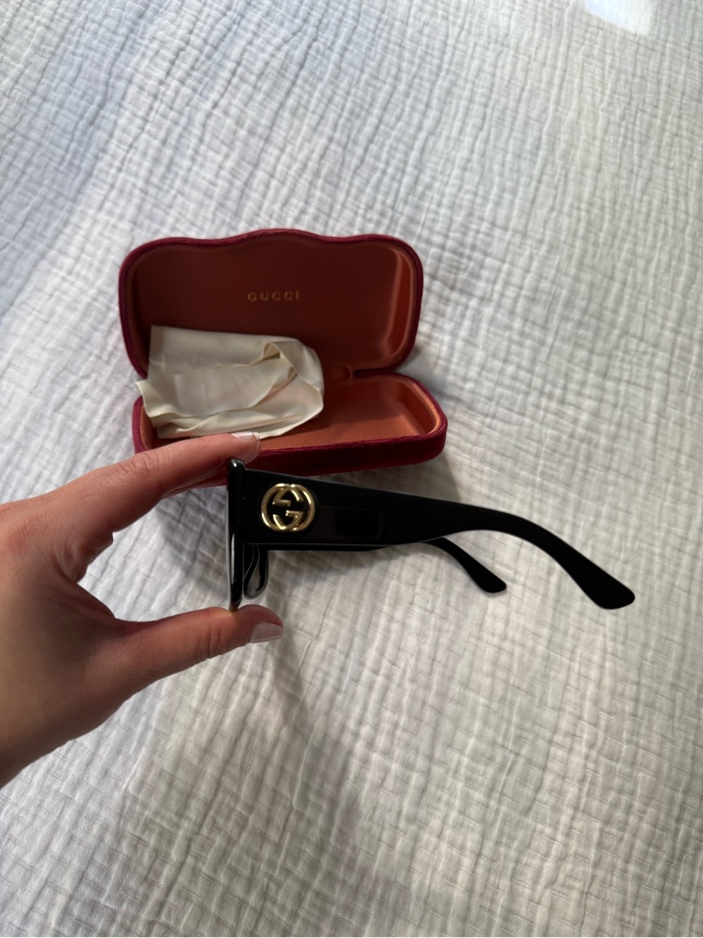 Gucci Sunglasses - Picture 3 of 5